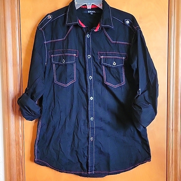 Black and Red button-up shirt size M - Picture 1 of 4